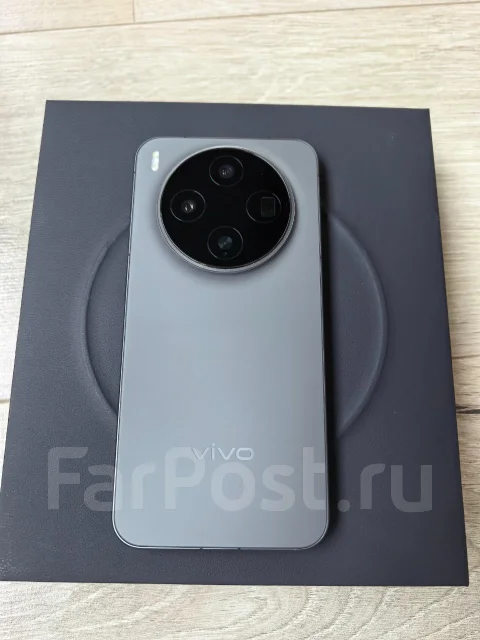 Vivo X300. �/�, 256 ��, ����� ����