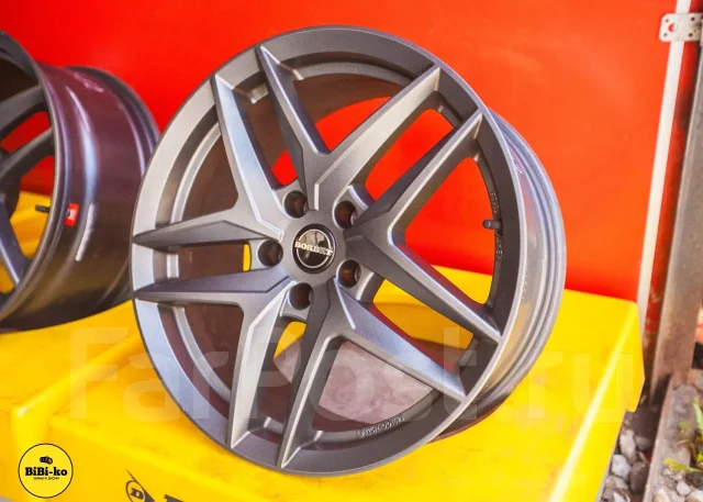 Borbet. 8.0x18", 5x112, ET30, �� 66,6���. ����