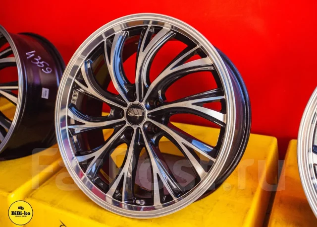 Hot Stuff Precious. 7.5x19", 5x114.3, ET38, �� 73,1���. ����