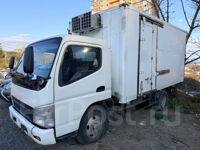 Mitsubishi Fuso Canter ����