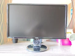 BenQ. 24", ���������� �� (LCD, LED, QLED) ����