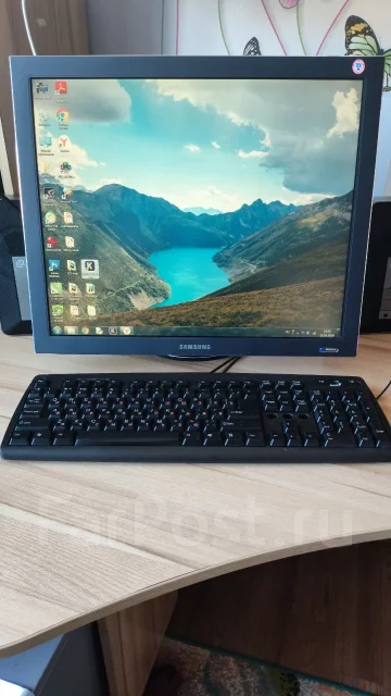 Samsung. 19", ���������� �� (LCD, LED, QLED) ����