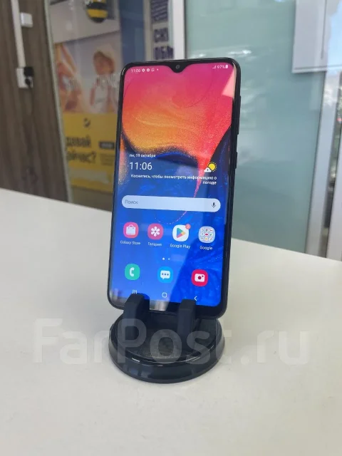 Samsung Galaxy A10. �/�, 32 ��, �����, 3G, 4G LTE, Dual-SIM ����