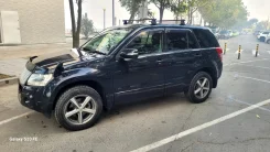 Suzuki Escudo. �������, 4wd, 2.4 (166��.�.), ������, 180 000����. �� ����