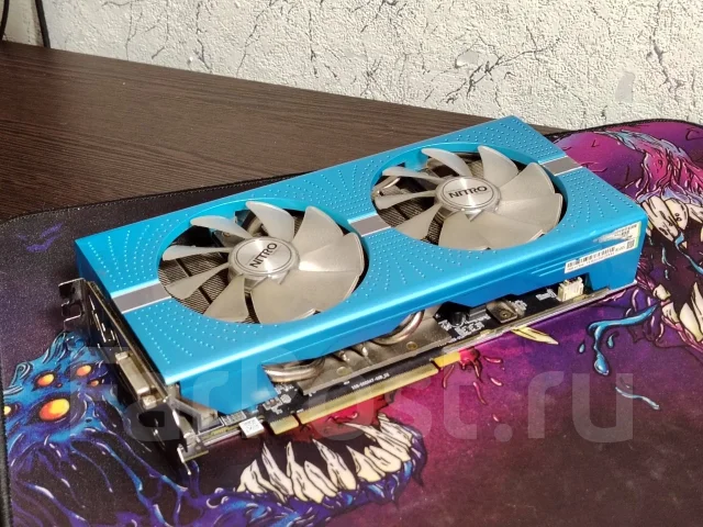 Radeon RX 590 ����
