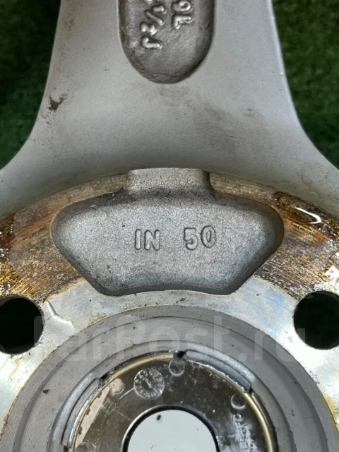 Violento. 5.5x14", 4x100, ET50, �� 73,1���. ����