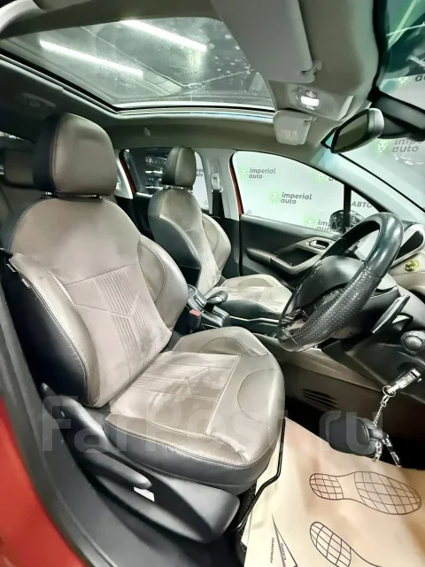 Peugeot 2008. �������, ��������, 1.2 (82��.�.), ������, 128 000����. �� ����