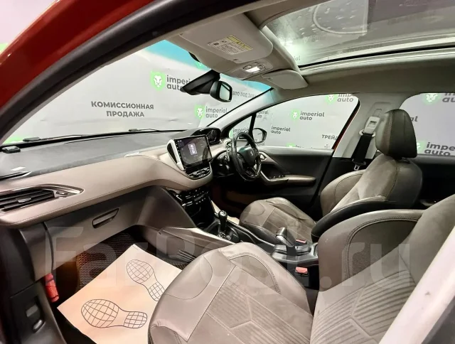 Peugeot 2008. �������, ��������, 1.2 (82��.�.), ������, 128 000����. �� ����
