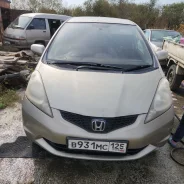 Honda Fit. �������, ��������, 1.3 (100��.�.), ������, 330 240����. �� ����
