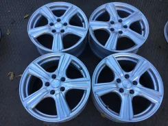 Violento. 7.0x17", 5x114.3, ET39, �� 60,1���. ����