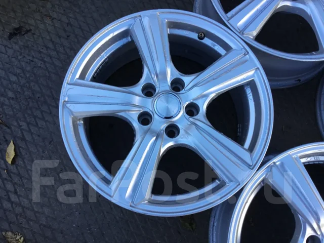 Violento. 7.0x17", 5x114.3, ET39, �� 60,1���. ����