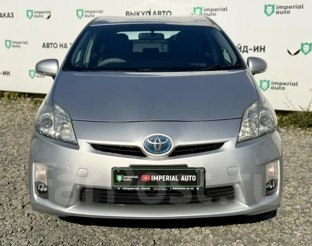 Toyota Prius. �������, ��������, 1.8 (99��.�.), ������, 215 000����. �� ����