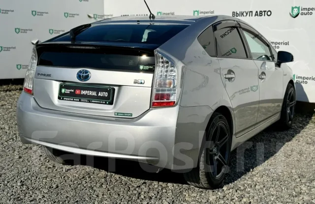 Toyota Prius. �������, ��������, 1.8 (99��.�.), ������, 215 000����. �� ����