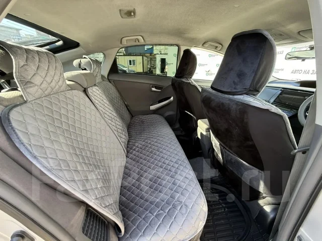 Toyota Prius. �������, ��������, 1.8 (99��.�.), ������, 215 000����. �� ����