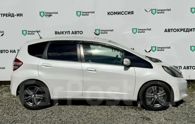 Honda Fit. �������, ��������, 1.5 (120��.�.), ������, 170 000����. �� ����
