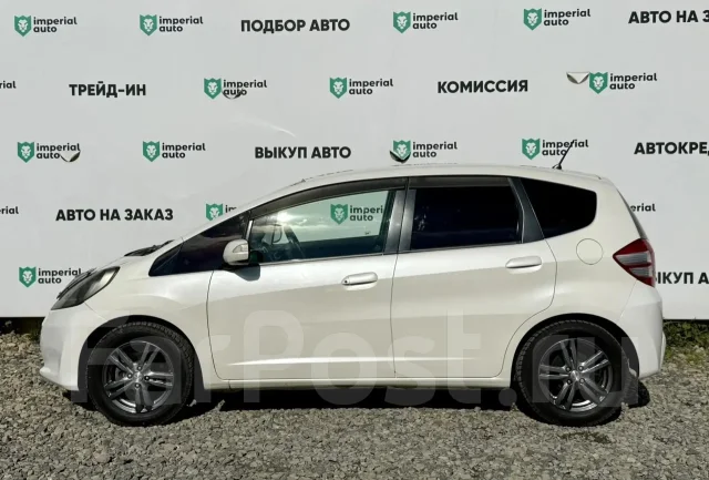 Honda Fit. �������, ��������, 1.5 (120��.�.), ������, 170 000����. �� ����