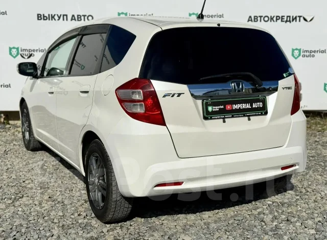 Honda Fit. �������, ��������, 1.5 (120��.�.), ������, 170 000����. �� ����