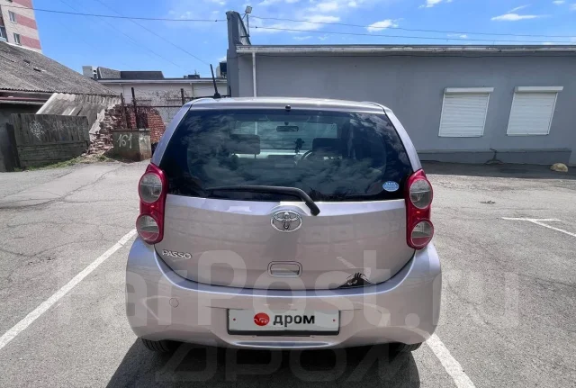 Toyota Passo. ��������, ��������, 1.0 (69��.�.), ������, 196 000����. �� ����