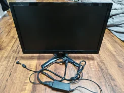 Acer. 20", ���������� �� (LCD, LED, QLED) ����
