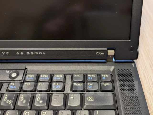 IBM ThinkPad. 15.4", 2����, ��� 1024 ��, ���� 500���, Bluetooth: 1 ����