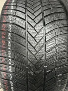 Bridgestone Blizzak LM-005