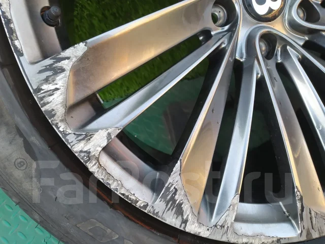 Bentley. 10.0x22", 5x130, ET28, �� 71,6���. ����