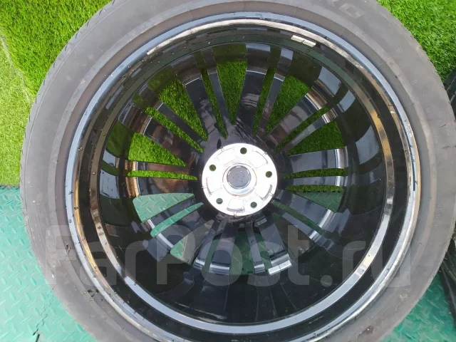 Bentley. 10.0x22", 5x130, ET28, �� 71,6���. ����
