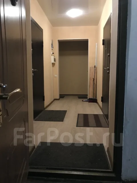 ������, �������� ������������ 10. �����, ������� ����, 18���.��., 3/3 ����, ������������ ������ ����