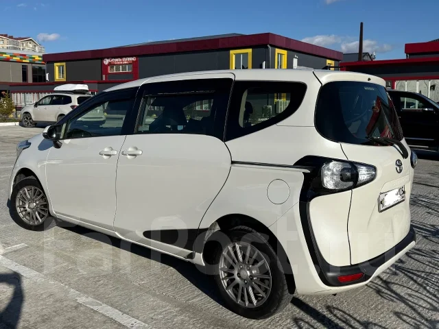 Toyota Sienta. ��������, 4wd, 1.5 (103��.�.), ������, 160 000����. �� ����