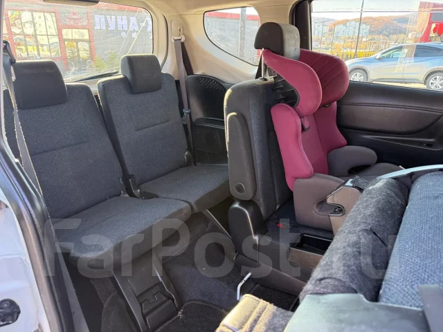 Toyota Sienta. ��������, 4wd, 1.5 (103��.�.), ������, 160 000����. �� ����