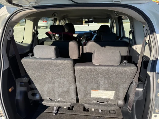 Toyota Sienta. ��������, 4wd, 1.5 (103��.�.), ������, 160 000����. �� ����