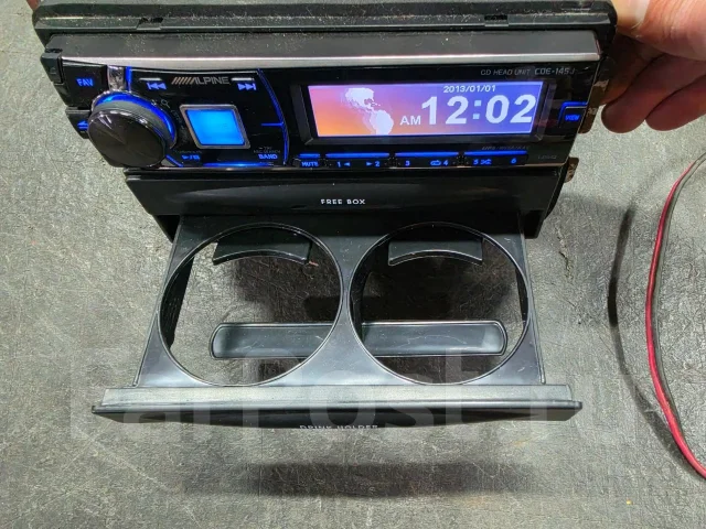 Alpine CDE-145J ����