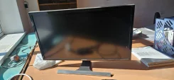 Samsung. 28", ���������� �� (LCD, LED, QLED) ����