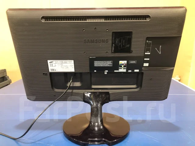 Samsung. 24", ���������� �� (LCD, LED, QLED) ����