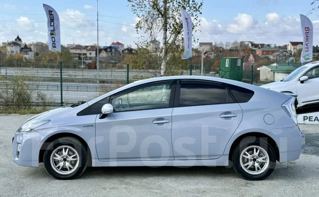 Toyota Prius. �������, ��������, 1.8 (99��.�.), ������, 183 000����. �� ����