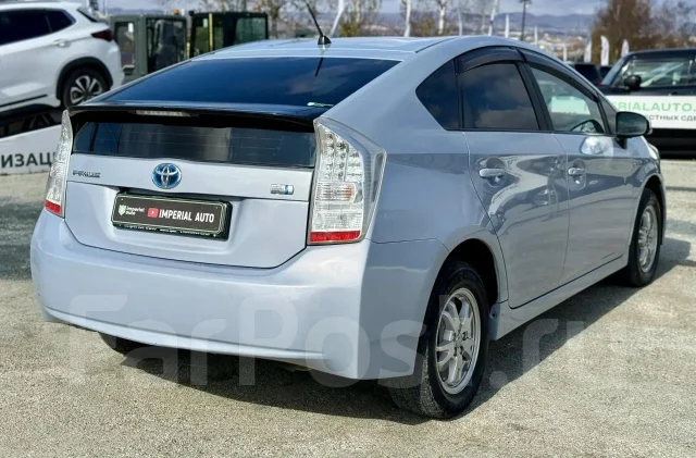 Toyota Prius. �������, ��������, 1.8 (99��.�.), ������, 183 000����. �� ����