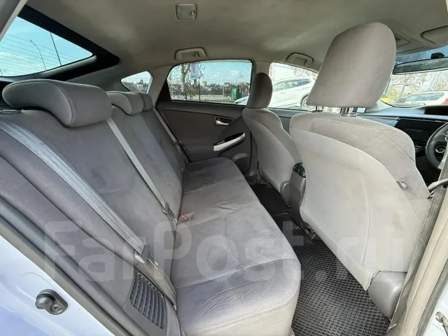 Toyota Prius. �������, ��������, 1.8 (99��.�.), ������, 183 000����. �� ����
