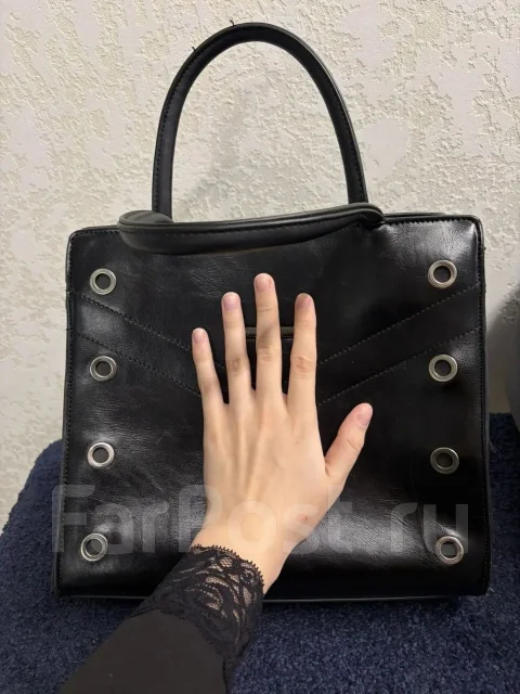 ����� ����