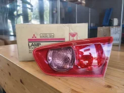 ������ ������ Lancer X ���� �������� 8330A112 ����