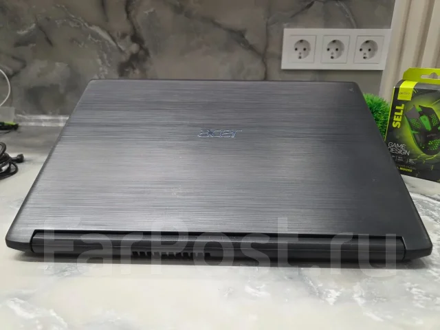 Acer. 15.6", 2,3����, ��� 8 ��, ���� 256���, WiFi: 1, Bluetooth: 1, ����������� �� 2��. ����