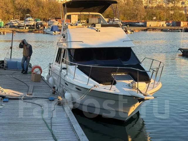 Bayliner. 1995 ���, ����� 11��., ��������� ������������, 530��.�., ������ ����