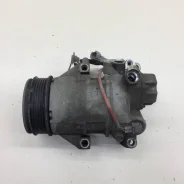 ���������� ������������ Toyota Yaris 2005-2011 883100D202 883100D202 ����