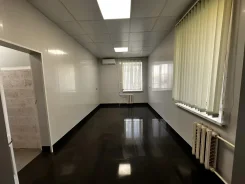 ��������� �� ������������. 17��&sup2;, ����� ��������� 221�, �-� ��������� �����, 2/2 ���� ����