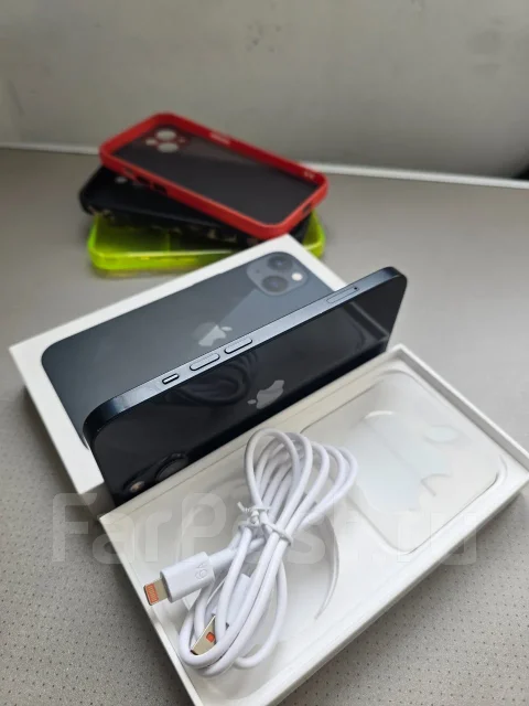 Apple iPhone 13. �/�, 128 ��, ������, 4G LTE ����