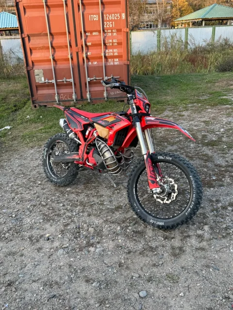 Beta. 300����. ��., ��������, ��� ���, ������ �� �� ����