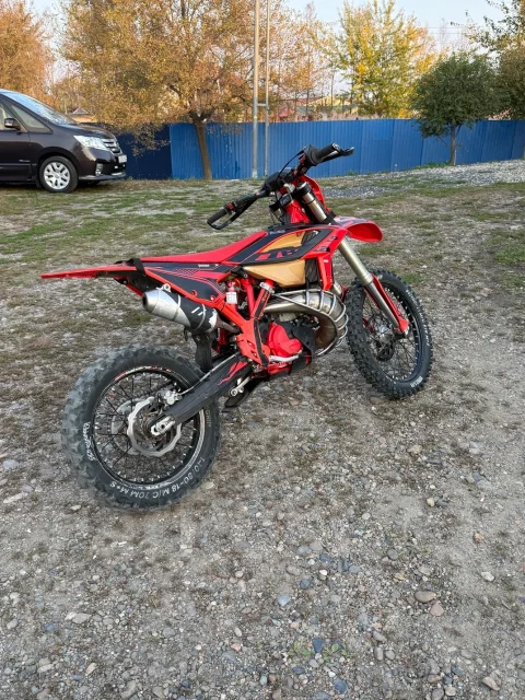 Beta. 300����. ��., ��������, ��� ���, ������ �� �� ����