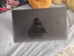 LG 32LB552U. LED ����