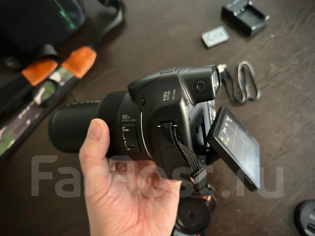 Sony Cyber-shot DSC-HX300. 20 � ����� ��, ���: 14� � ����� ����