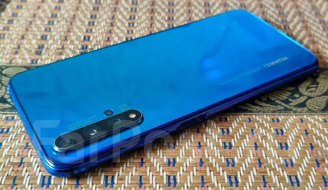 Huawei Nova 5T. �/�, 128 ��, �����, 3G, 4G LTE, Dual-SIM ����