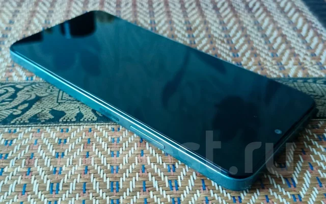 Xiaomi Poco C65. �/�, 256 ��, �����, 3G, 4G LTE, Dual-SIM ����